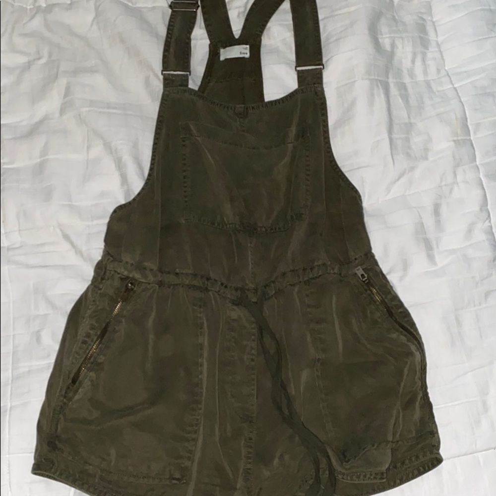 Aritzia Wilfred Free romper/ overalls